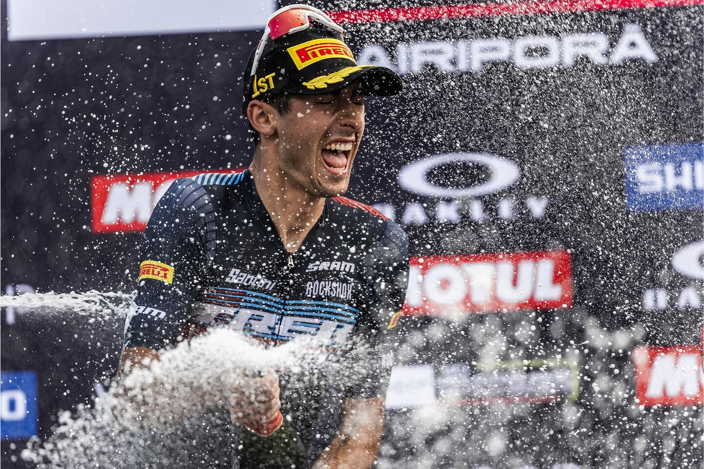 pro teams third slide