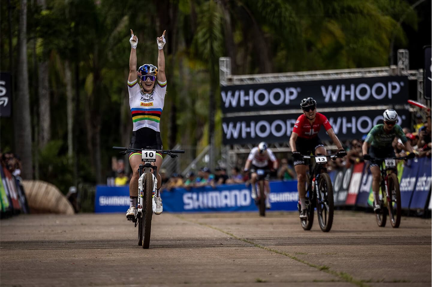 pro teams sixth slide